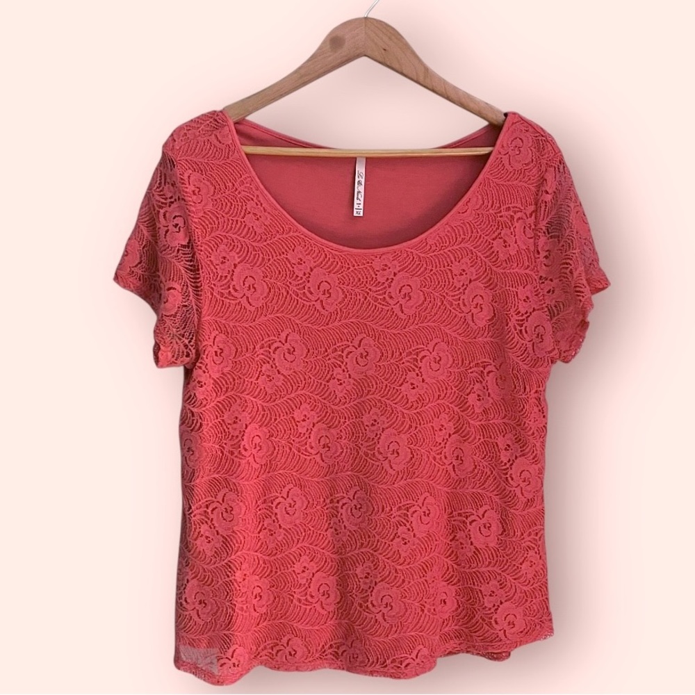 Leo Nicole~Women’s Lace Coral Blouse XL – Romantic, Soft, Flowy